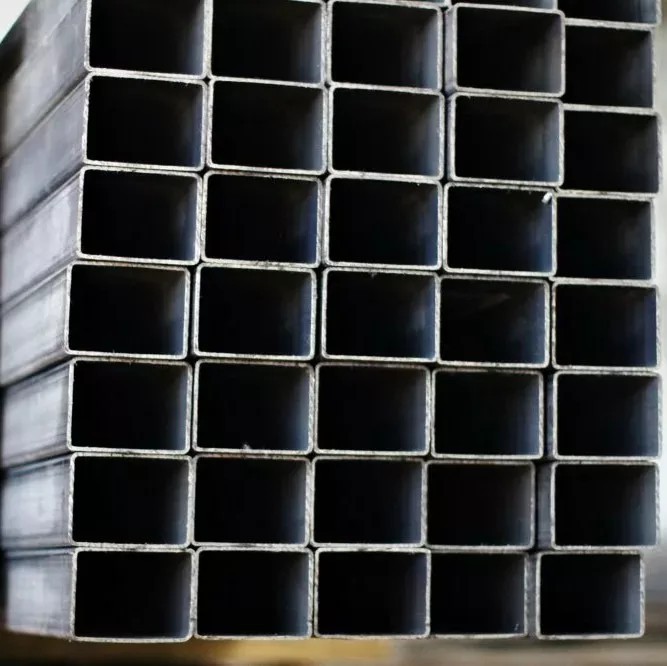 Труба прямоугольная стальная электросварная