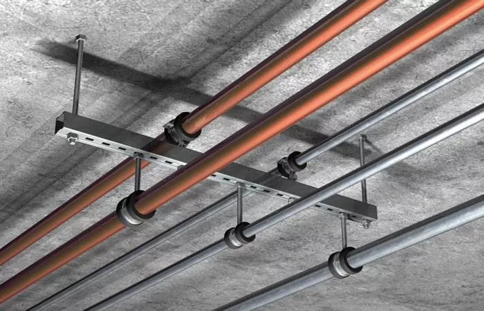 Крепление трубопроводов к перекрытиям