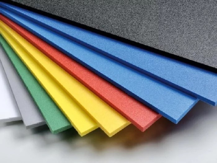 Листовой пластик